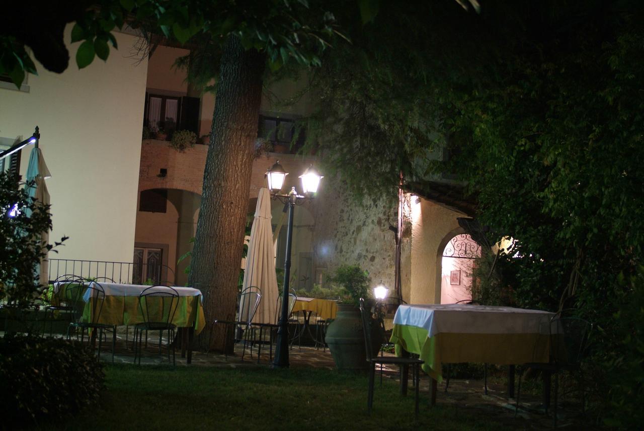 Albergo Casentino Поппи Экстерьер фото